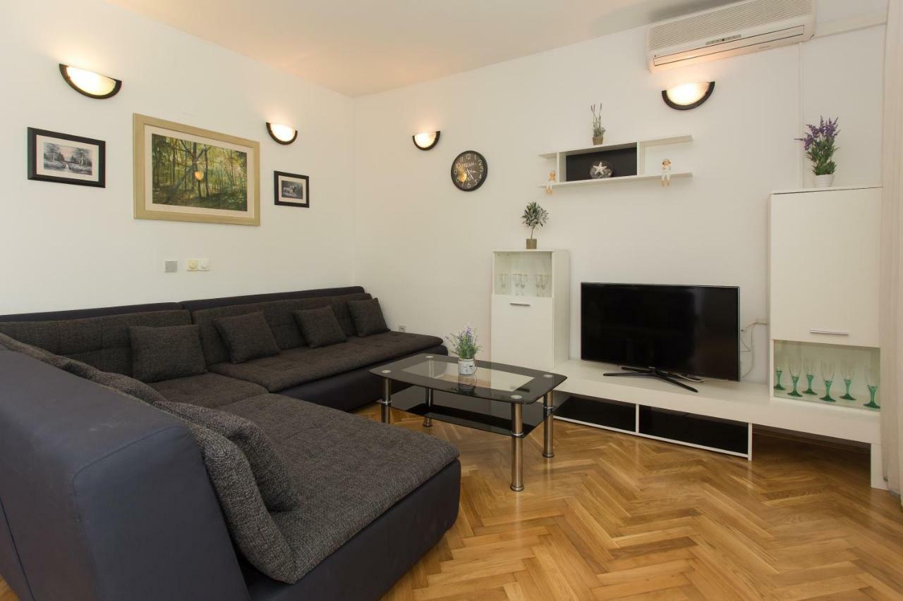 Apartment Mate Kastela Exterior photo
